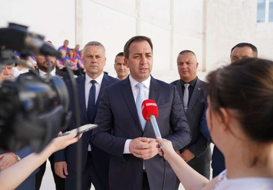 FOTO: USTUPLJENA FOTOGRAFIJA