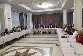 (FOTO) "ZNAČAJAN POMAK" Minić postigao dogovor sa roditeljima-njegovateljima