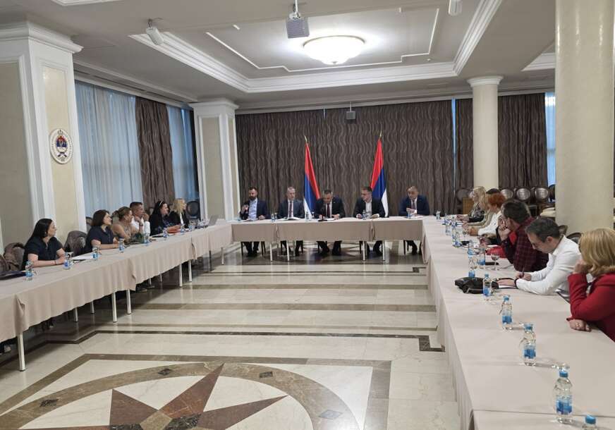(FOTO) "ZNAČAJAN POMAK" Minić postigao dogovor sa roditeljima-njegovateljima