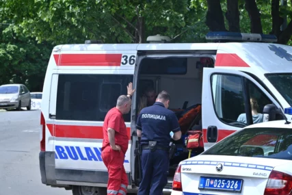 UŽAS NA KARABURMI Dijete pokosio automobil, odmah prevezen u bolnicu