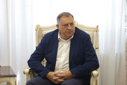 (FOTO) “KOALICIJA JE JEDINSTVENA” Dodik otkrio kada će biti poznata imena kandidata za inokosne funkcije