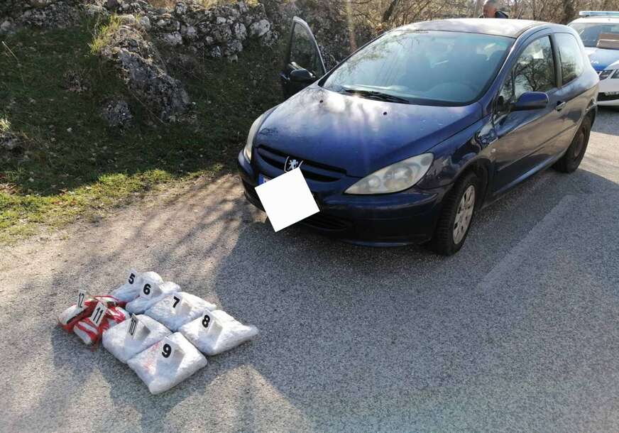 (FOTO) Detalji akcije „Fabia“ u Hercegovini: Uhapšeno 3 osumnjičenih, zaplijenjeno 7 kilograma marihuane