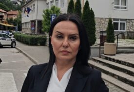 (VIDEO) "ĆUTANJE ZNAČI OHRABRIVANJE" Ružičićeva dala izjavu u MUP zbog prijave GOVORA MRŽNJE