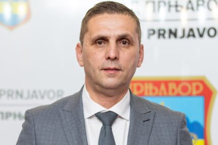 “NAŠLA KRPA ZAKRPU” Simić poručio da su Stanivuković i Stanić ujedinjeni u praznoj priči