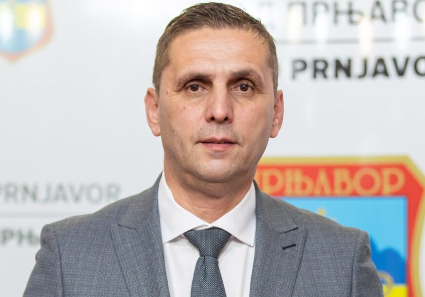 “NAŠLA KRPA ZAKRPU” Simić poručio da su Stanivuković i Stanić ujedinjeni u praznoj priči