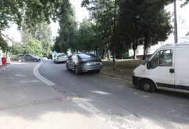 (FOTO) "VIDJELA SAM DIM, A ONDA I POLICIJU" Očevici o velikoj drami na Zvezdari, otkrili šta se zaista dogodilo
