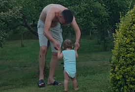 "Poželio je da mu prvi koraci budu na Kosovu i Metohiji" Sin Milana Vasića prohodao, glumac se oglasio emotivnom objavom