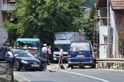 Policija na licu mjesta: Žestok sudar na putu Zvornik-Milići, veliki kolaps u saobraćaju