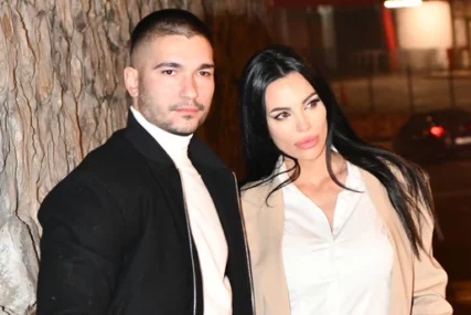 Mirko Šijan i Bojana pobjegli na luksuzni odmor u Grčku: Ona u minijaturnom bikiniju pokazala zanosnu figuru, a evo čime se par bavi mimo putovanja