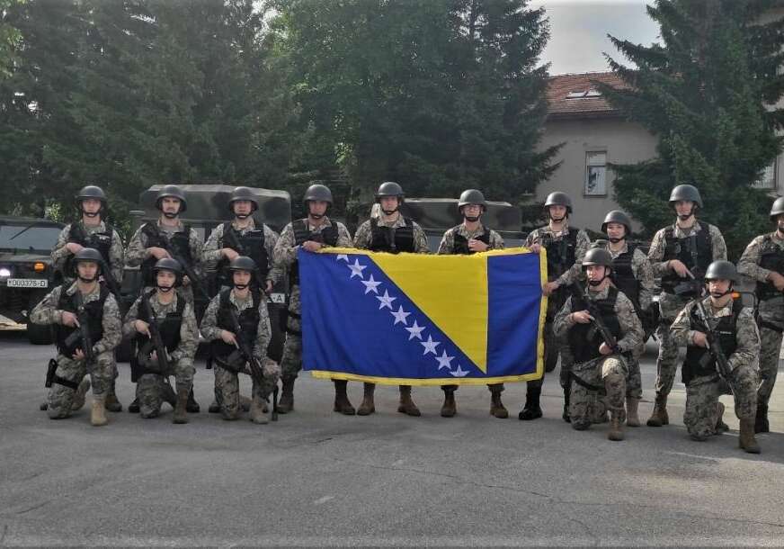 (VIDEO) NAPRIJED „ZMAJEVI“ Ministarstvo odbrane i Oružane snage BiH snimile spot podrške fudbalskoj reprezentaciji