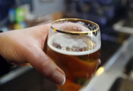 Slučaj mladića od 15 godina pokrenuo sudski postupak: Austrija zabranjuje alkohol iz samouslužnih automata