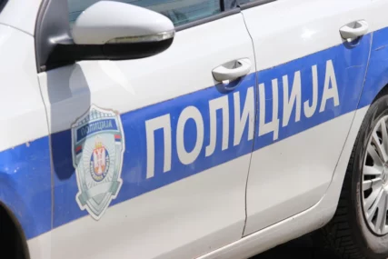 Ubacio ga u auto, pa ga nemilosrdno UDARAO: Uhapšen muškarac koji je PRETUKAO DJEČAKA u Kruševcu