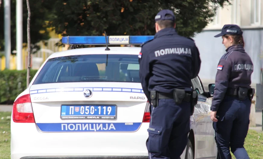 DRAMA U SMEDEREVU Bačene bombe na dva lokala, policija vrši uviđaj