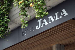 Postojnska Jama i Hotel Jama