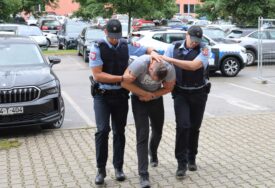 Određen pritvor Banjalučaninu (36): Osumnjičen da je za samo 40 minuta opljačkao nekoliko radnji u Banjaluci
