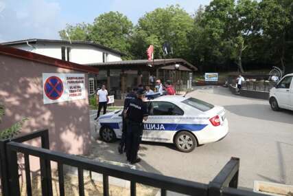(VIDEO) UBIJEN DARKO VESKOVIĆ PRIKA Detalji pucnjave u beogradskom kafiću, jedna osoba prebačena na VMA, napadač u bjekstvu