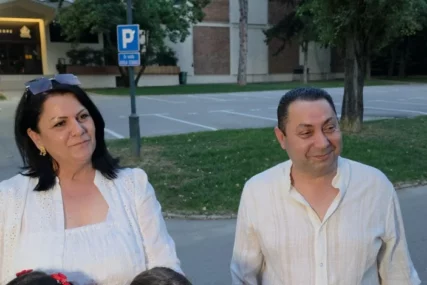 (VIDEO) "Očekujemo pobjedu u Zvezdama Granda" Roditelji Nadice Ademov pred finale o sinu Bubiju