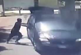 (VIDEO) MUŠKARCI ŽIVI ZAPALJENI Radili u polju svaki dan, a kada su tražili platu dočekao ih horor