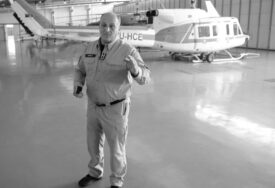 (VIDEO) "Živio je za let, ne za slavu" Posljednji pozdrav legendarnom srpskom pilotu prošao uz puno emocija