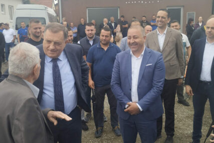 (FOTO) Prisustvuju Cvijanović, Јanković i Dodik: Počela sanacija Stare prijedorske ceste u banjalučkom naselju Dragočaj