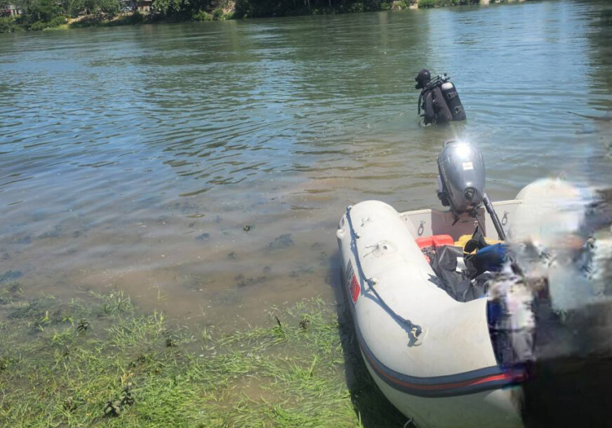 potraga za nestalim dječakom u dini