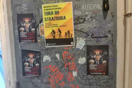 (FOTO) Usijala se politička atmosfera u Srpskoj: Banjaluka osvanula oblijepljena plakatima na kojima je Draško Stanivuković