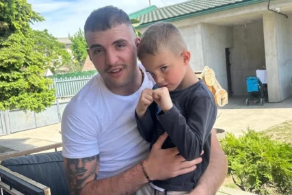 (FOTO) Veljko Ražnatović SINU SLAVI 6. ROĐENDAN u Titelu: Za djecu mađioničar i tobogan, a odrasli uživaju u gozbi