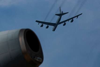 Istraga u toku: Osam članova posade poginulo u padu američkog bombardera B-52