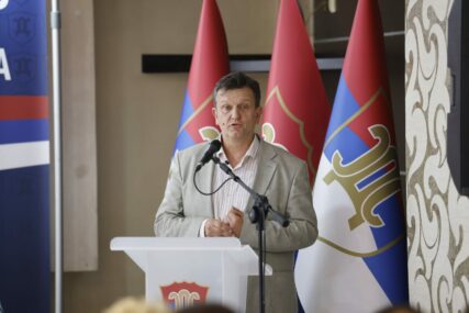 BLANUŠA NAKON PREGOVORA "Pred nama su izbori koji su mnogo veći od nas, bilo čije funkcije, SUJETE ILI STRANAČKOG INTERESA"
