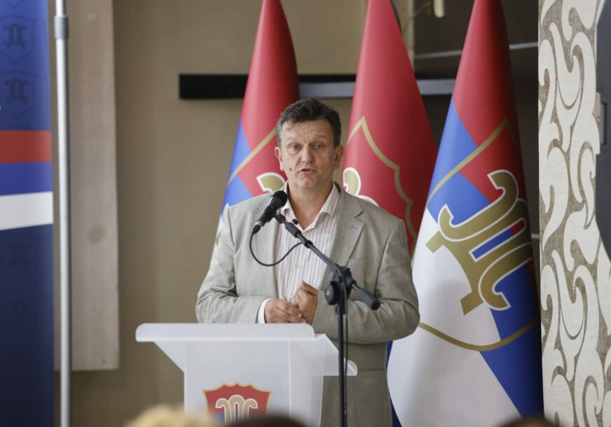 BLANUŠA NAKON PREGOVORA "Pred nama su izbori koji su mnogo veći od nas, bilo čije funkcije, SUJETE ILI STRANAČKOG INTERESA"