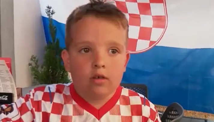 (VIDEO) „Za koga navijaš?“ Odgovor ovog dječaka oduševio region i osvojio društvene mreže, vraća vjeru u dobre ljude