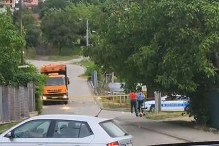 (VIDEO) DRAMA NA LAUŠU Eksplozija odjeknula u kamionu "Čistoće" tokom pražnjenja kontejnera, čule se snažne detonacije