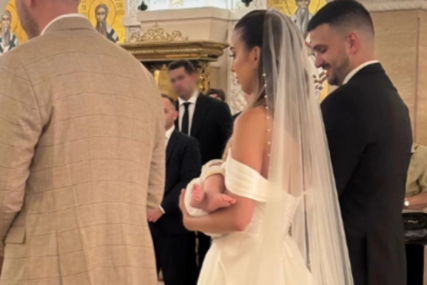 (FOTO) Prizor za pamćenje: Sestra poznate influenserke se vjenčala u Hramu Svetog Save pred Časnim pojasom Presvete Bogorodice