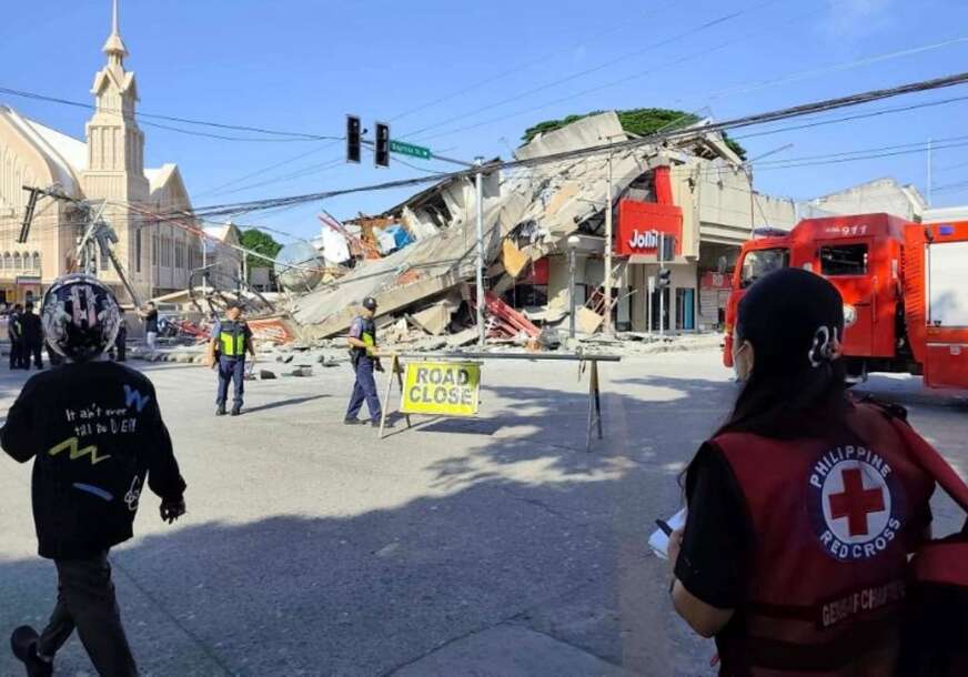 (VIDEO) DESETINE MRTVIH Razorni zemljotres od skoro 8 stepeni po Rihteru pogodio Filipine