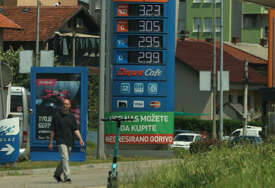 (FOTO) Da li će GORIVO konačno pojeftiniti: U Cazinu litar benzina 2,29 KM, u Banjaluci skoro 3 marke
