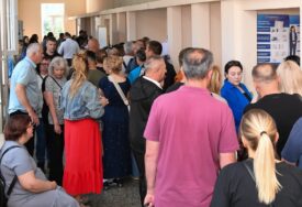 Zatvorena birališta na Kosovu: Velika izlaznost u srpskim sredinama