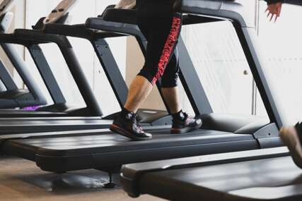 Hodanje uzbrdo ili trčanje: Koji trening donosi bolje rezultate