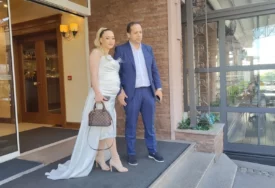 "Stiže princeza" Pjevač (41) koji čeka dijete sa 15 godina mlađom POSTAJE DJED, podijelio srećne vijesti