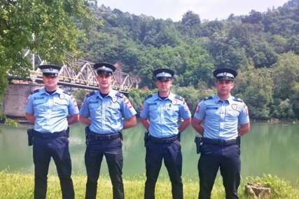 (FOTO) HEROJSKI PODVIG Policajci izvukli ženu iz Drine i spasili je smrti, ledena voda je vukla 800 metara