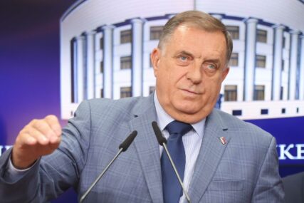 (FOTO) Dodik pozvao građane da 4. avgusta dođu u Mrkonjić Grad: Pogrom Srba u Krajini jedan je od NAJTRAGIČNIJIH događaja u našoj istoriji