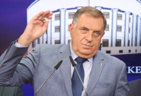"Mnogo mržnje, malo pameti i nimalo stvarne snage" Dodik oštro odgovorio Helezu, pa ga optužio za širenje mržnje