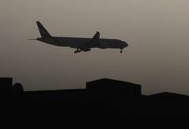DRAMA NA 9.000 METARA Pilotu pozlilo tokom leta za London, pokrenuta istraga