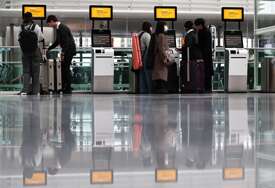 Grmljavina, jake kiše, vjetrovi, grad: Obustavljeni letovi na aerodromu u Minhenu ZBOG OLUJE
