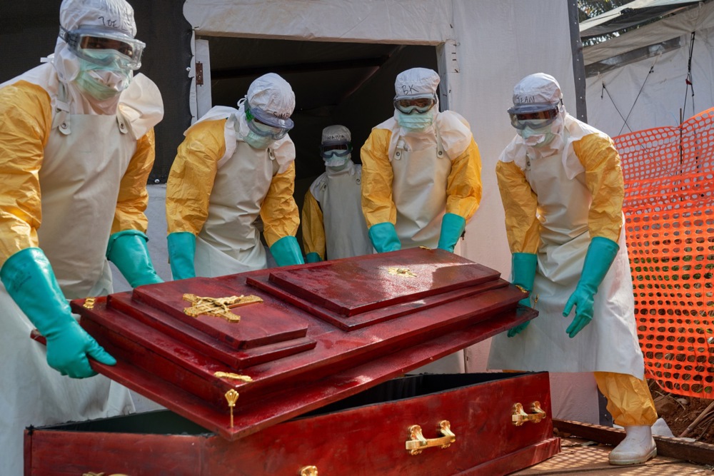 Novi bilans epidemije: Broj žrtava ebole u Kongu porastao na 967, zaraženo više od 2.400 ljudi