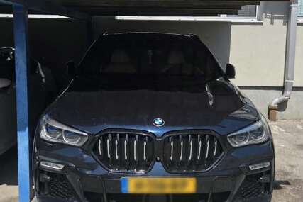 (FOTO) Za njim tragao Interpol: U Doboju lociran i oduzet luskuzni BMW