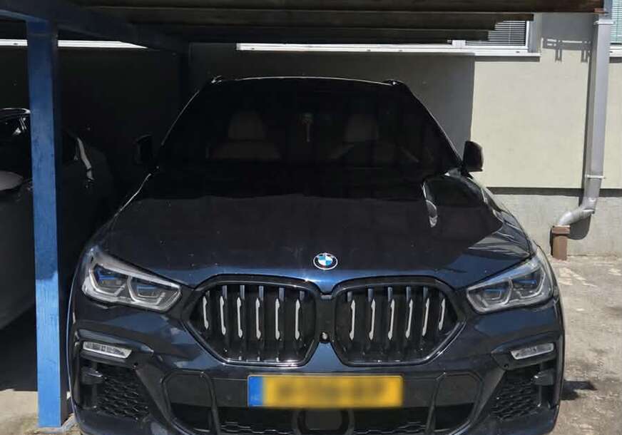 (FOTO) Za njim tragao Interpol: U Doboju lociran i oduzet luskuzni BMW
