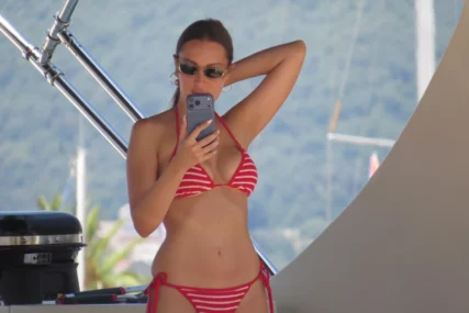 (FOTO) Aleksandra Prijović zablistala u bikiniju: Uživala na jahti u Crnoj Gori, oduševila pratioce izgledom