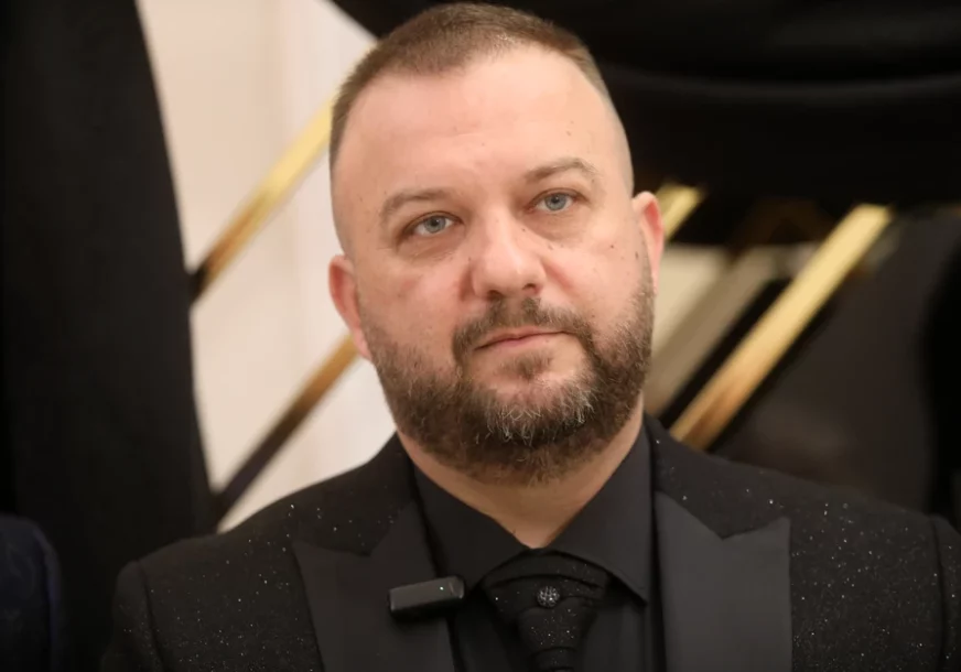 "Pjevač košta 5.000 evra, a ja ne znam ko je" Borko Radivojević bez dlake na jeziku o estradi