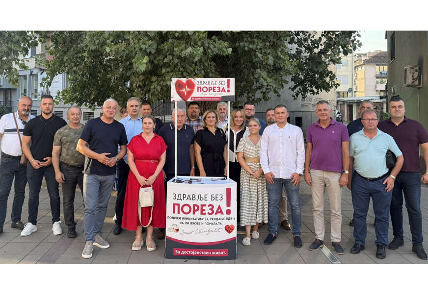(FOTO) „Zdravlje ne smije biti luksuz“ Građani Novog Grada podržali ukidanje PDV na lijekove, Borenović poručio da se BORBA NASTAVLJA