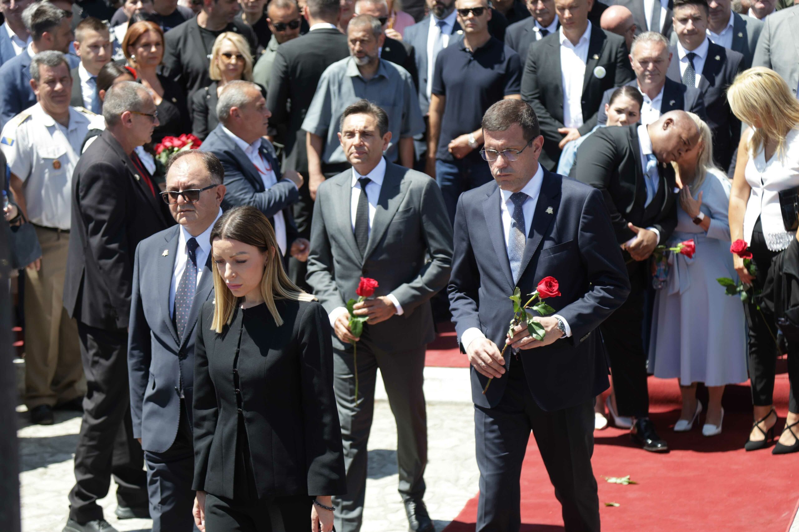 Aleksandar Vulin prisustvovao u Bratuncu obilježavanju 34 godine od stradanja Srba